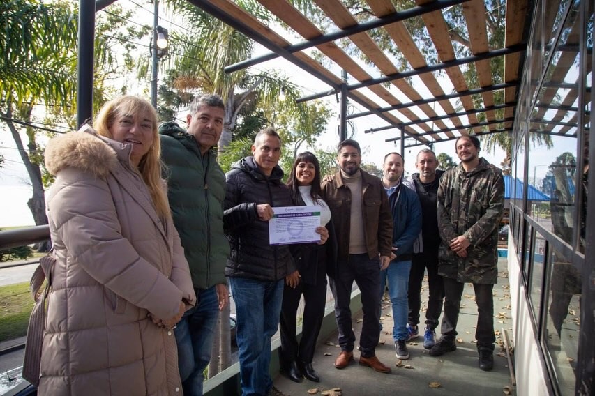 EL MUNICIPIO ENTREGÓ LA HABILITACIÓN AL LOCAL GASTRONÓMICO “RÍO HAUS CLUB"