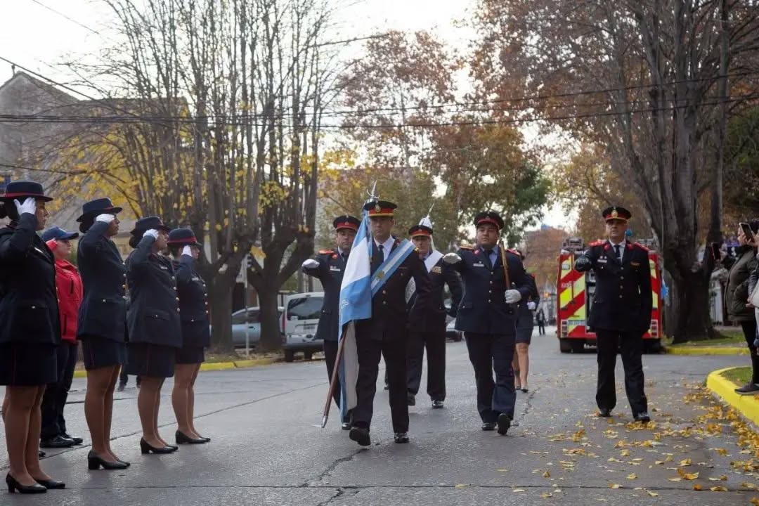  ACTO POR EL DÍA DEL BOMBERO VOLUNTARIO ARGENTINO EN EL CUARTEL DE QUILMES