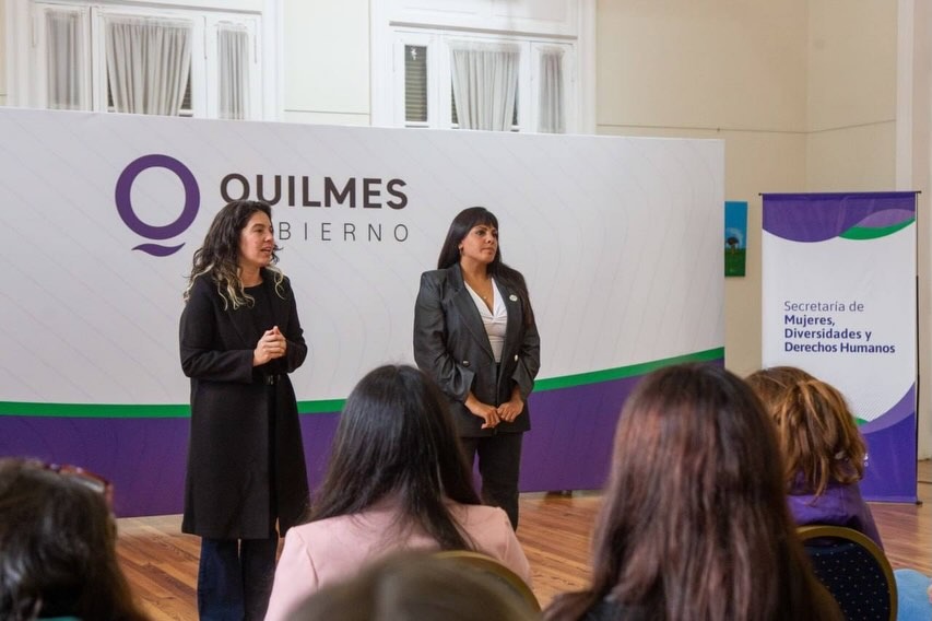 ENTREGARON CERTIFICADOS DE CAPACITACIÓN EN LEY MICAELA A TRABAJADORAS 