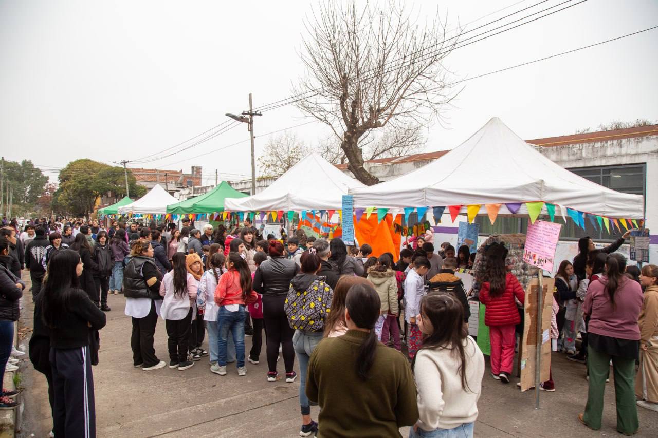 JORNADA DE CONCIENCIA AMBIENTAL EN LA ESCUELA PRIMARIA Nº 54 DE EZPELETA
