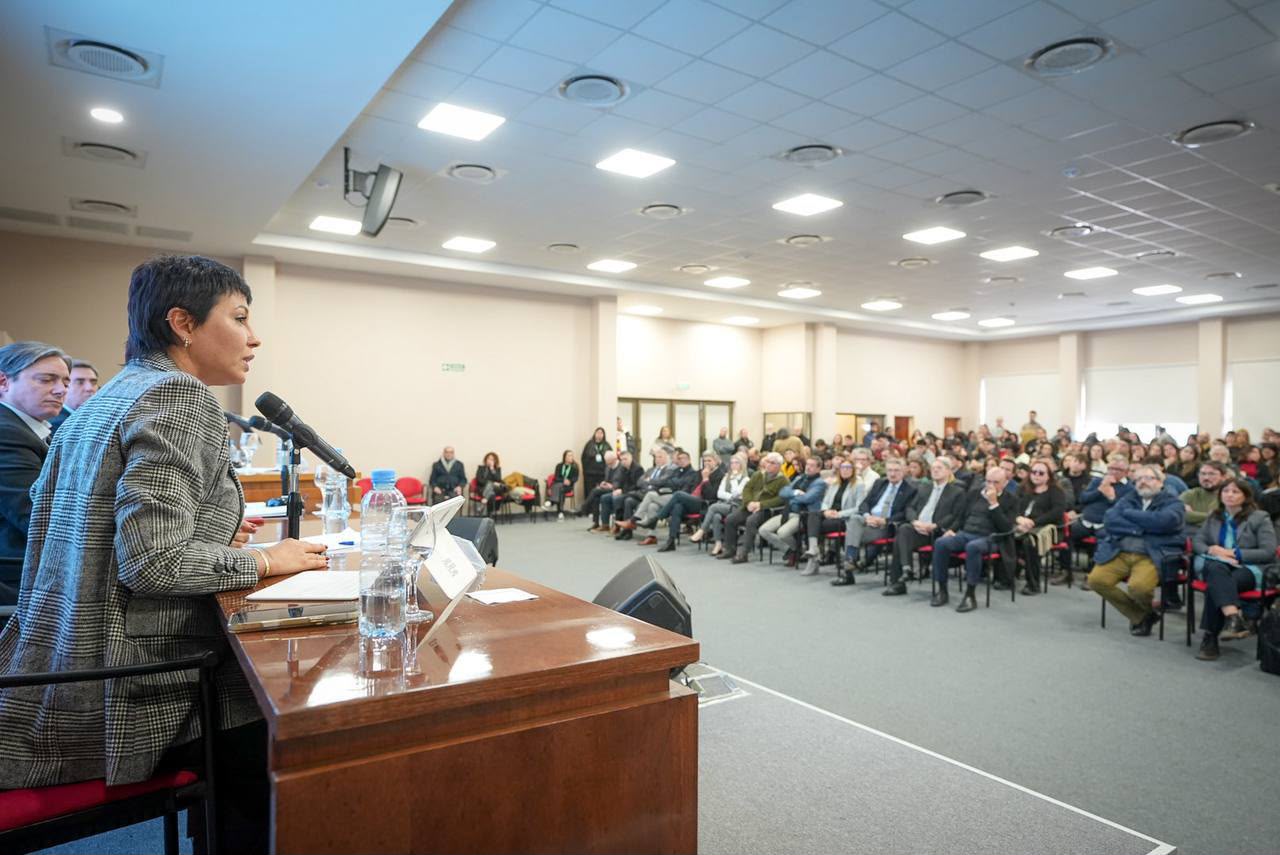 MAYRA INSISTIÓ EN LA NECESIDAD DE FINANCIAR LA OBRA DE LOS ARROYOS