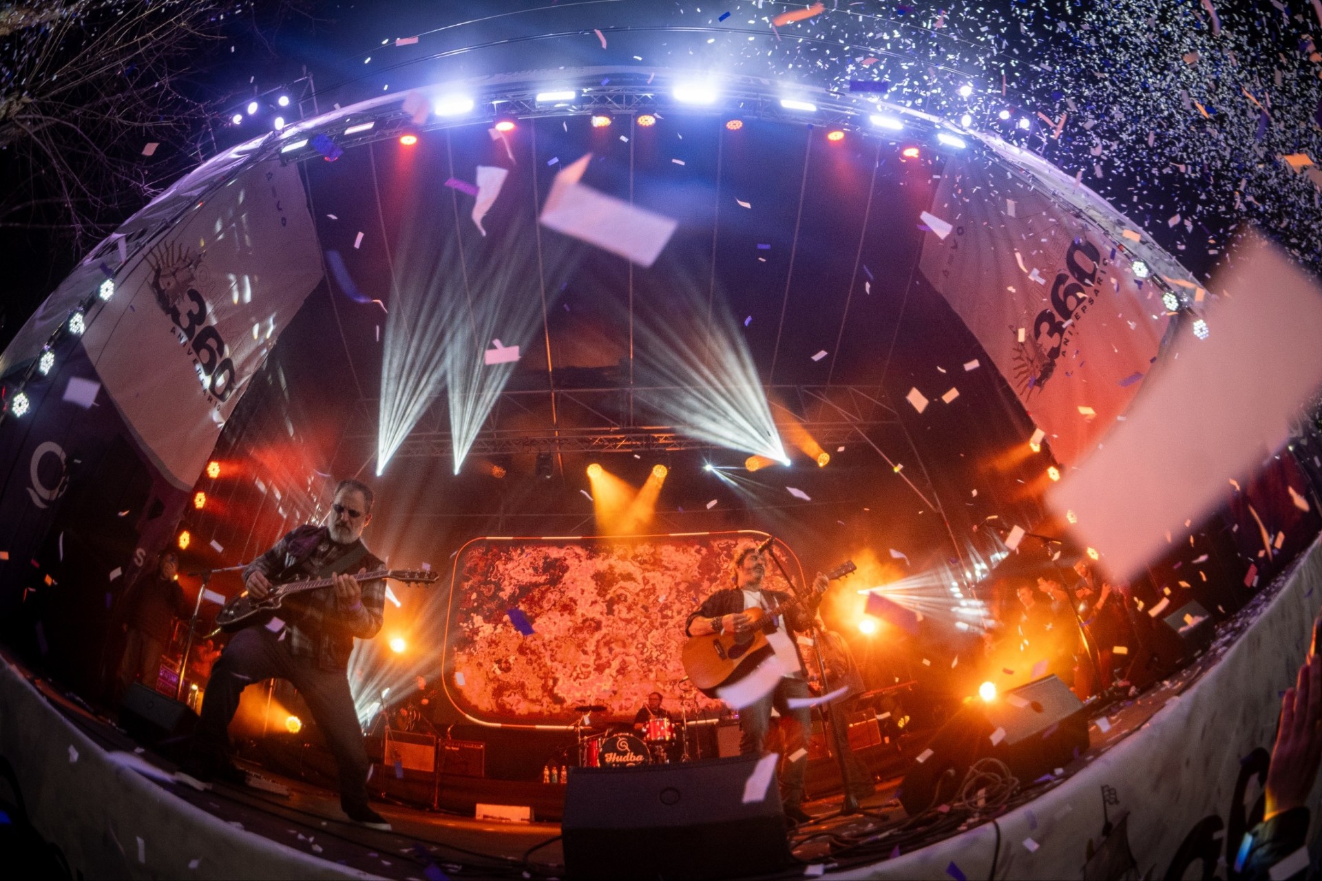QUILMES 360: MULTITUDINARIO CIERRE A PURO ROCK CON CABALLEROS DE LA QUEMA