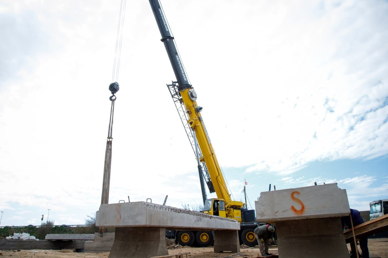 AVANZA LA CONSTRUCCIÓN DE LA NUEVA SUBIDA Y BAJADA DE EZPELETA 